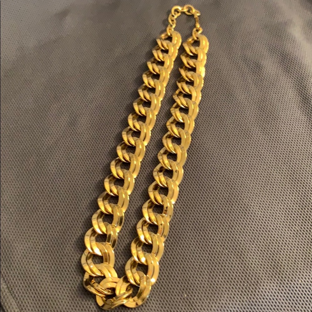 Vintage Monet Chunky Gold Link Necklace - Picture 2 of 3